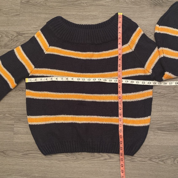 Perfectly Priscilla Don't Settle Of Shoulder Sweater - Navy/Yellow Size 3XL - Picture 3 of 8